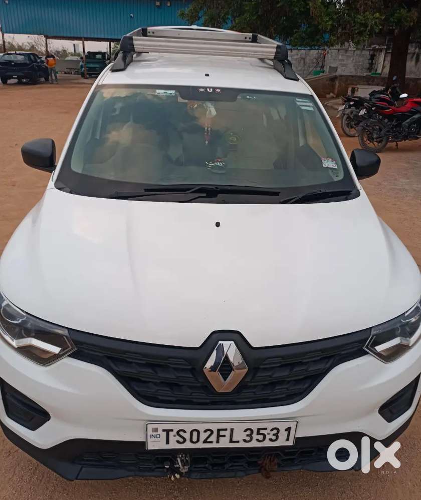 Renault Triber 1.0 Rxe 2023 Car