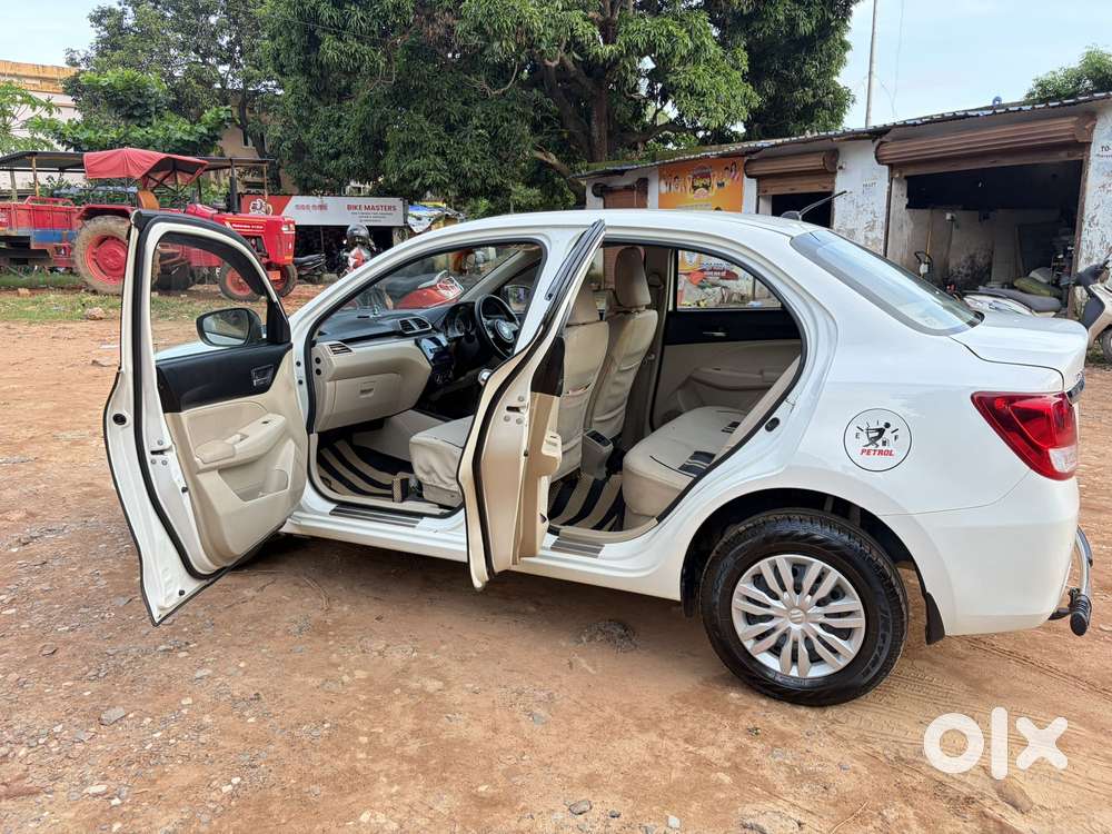 Maruti Suzuki Swift Dzire Vxi Optional, 2023, Petrol
