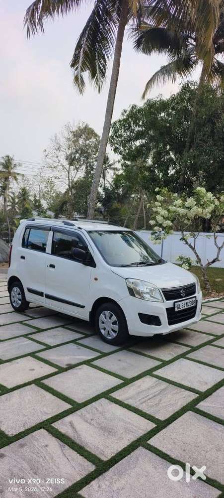 Maruti Suzuki Wagon R Lxi Cng Optional, 2016, Petrol