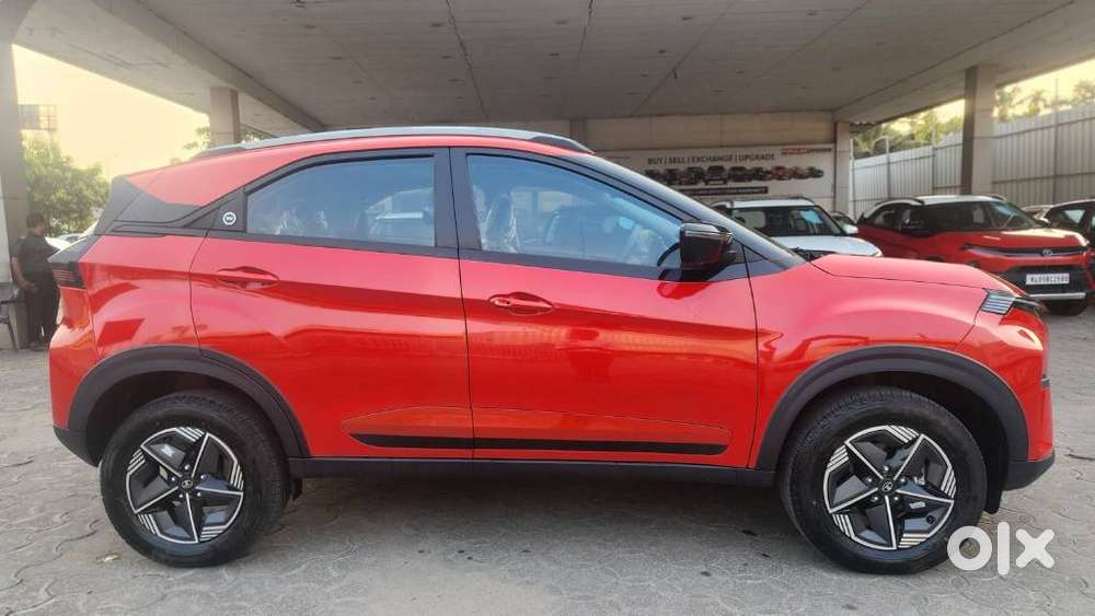 Tata Nexon Creative Plus S 1.2 Revotron Petrol 6 Mt, 2023, Petrol