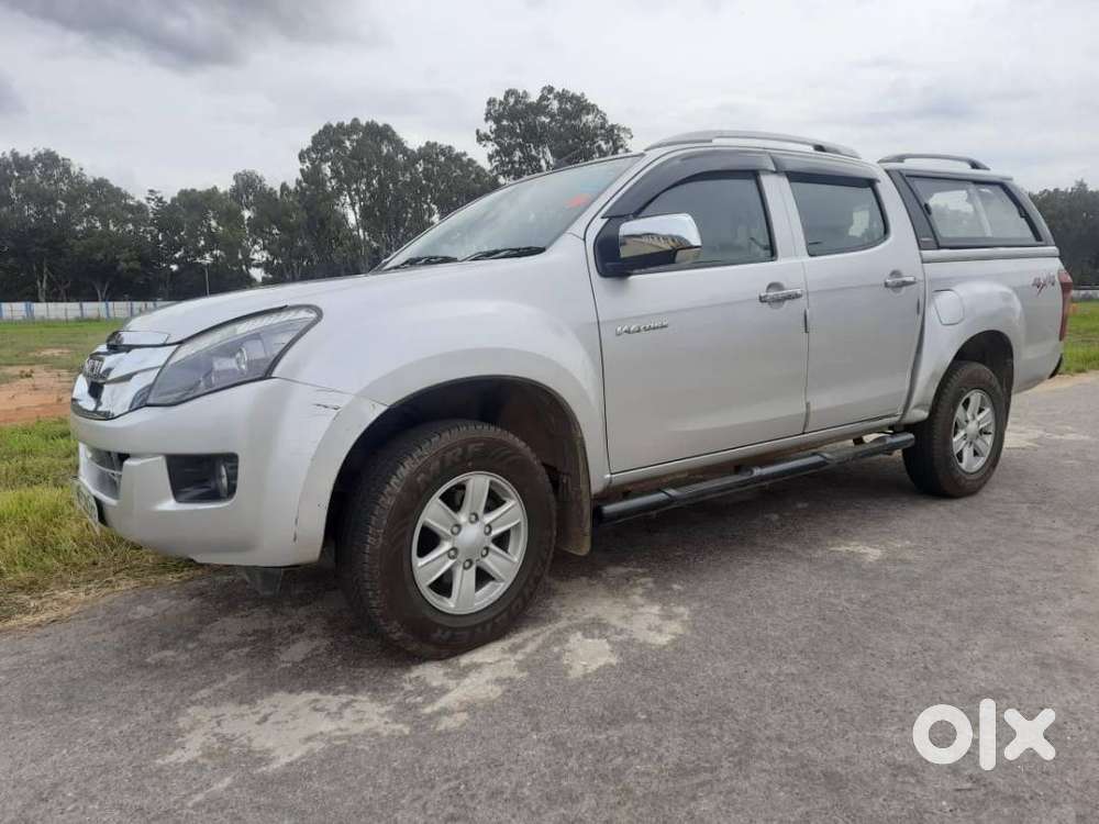 Isuzu D-max V-cross 4x4  Single Owner  Top Condition