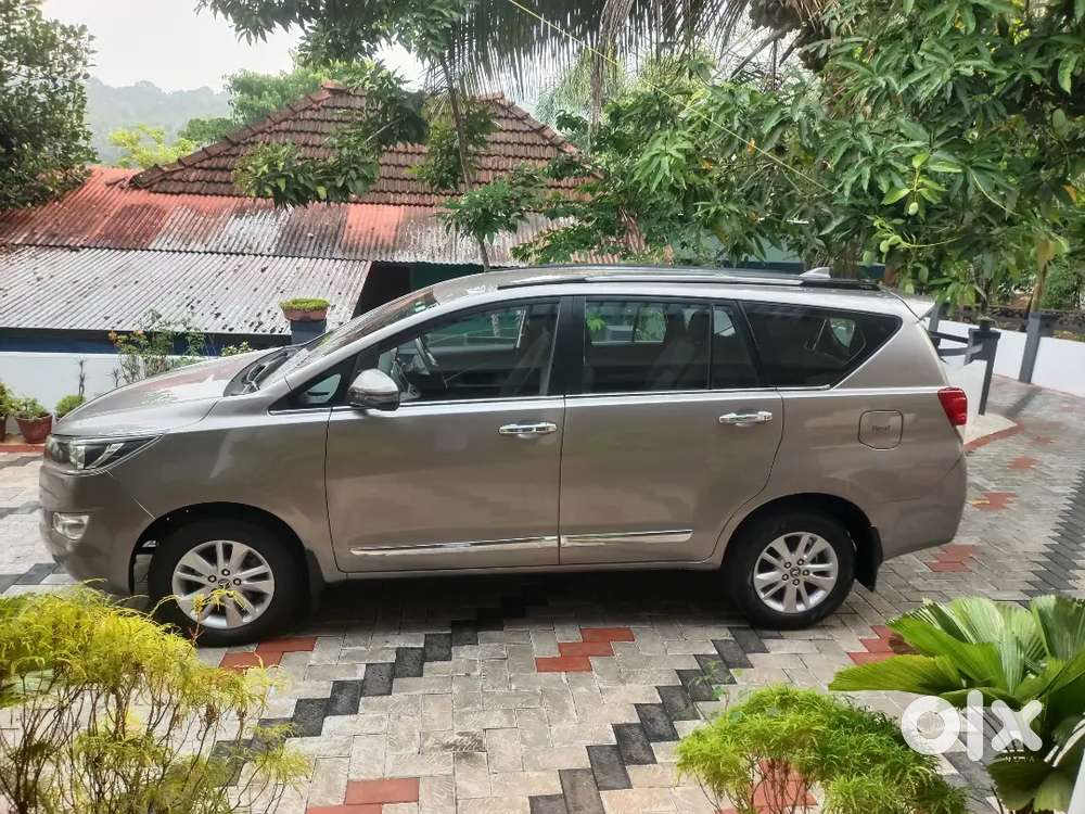 Toyota Innova Crysta Original Kerala 2018 Diesel 123000 Km