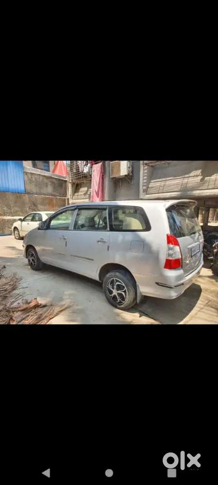 Toyota Innova Hycross 2009 Diesel 185000 Km Driven