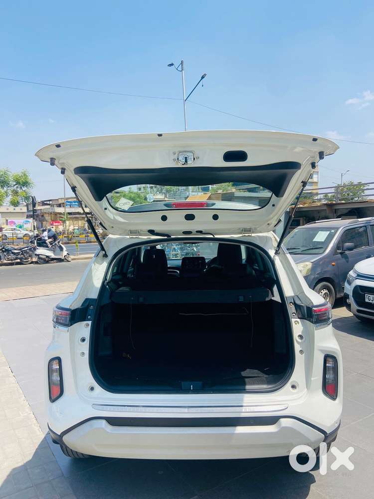 Maruti Suzuki Grand Vitara 1.5 Zeta Cng, 2025, Cng & Hybrids