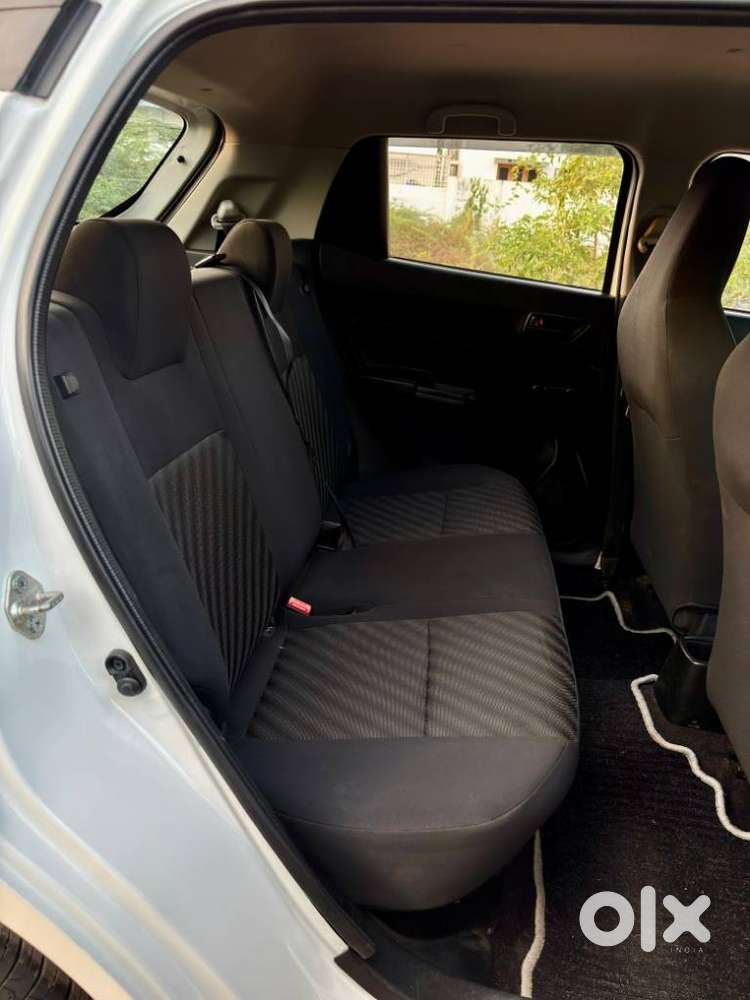 Maruti Suzuki Swift Lxi Optional-o, 2022, Petrol