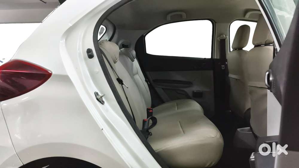 Tata Tiago Xe, 2020, Petrol