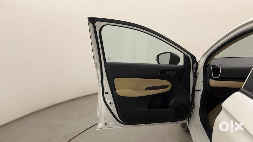 Honda City I-vtec Cvt V, 2022, Petrol