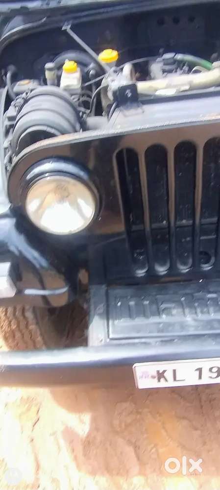 Mahindra Thar Roxx Diesel Mt 2011