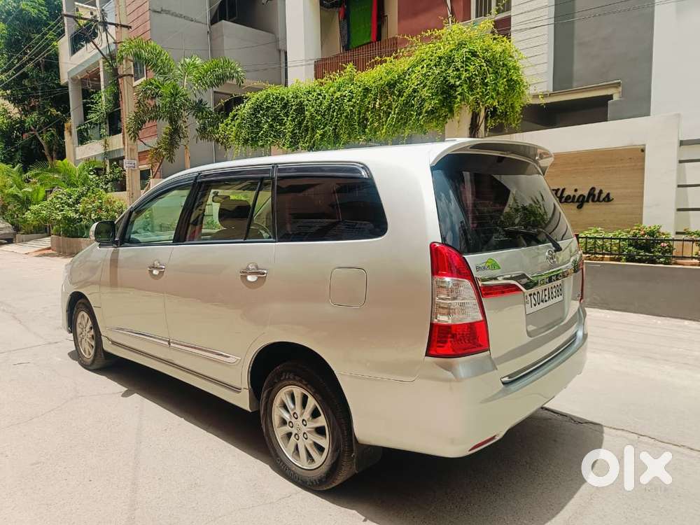 Toyota Innova 2.5 Z Diesel 7 Seater Bs Iv, 2014, Diesel
