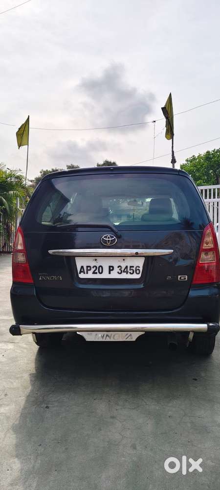 Toyota Innova Crysta 2.5z, 2006, Diesel