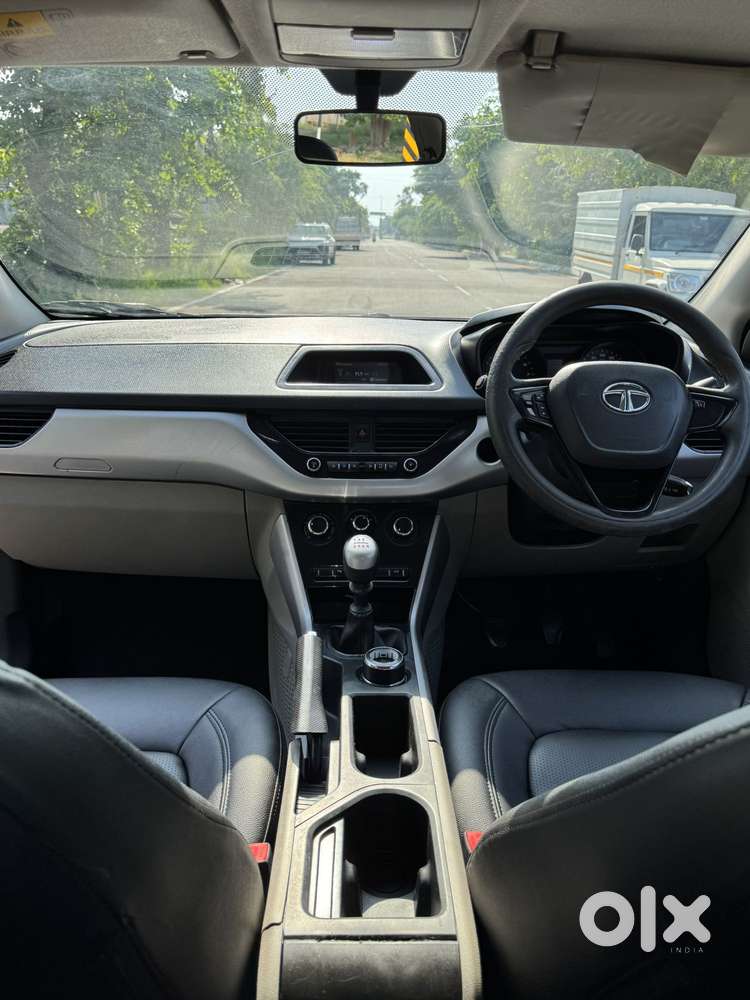 Tata Nexon 1.5 Revotorq Xm, 2018, Diesel