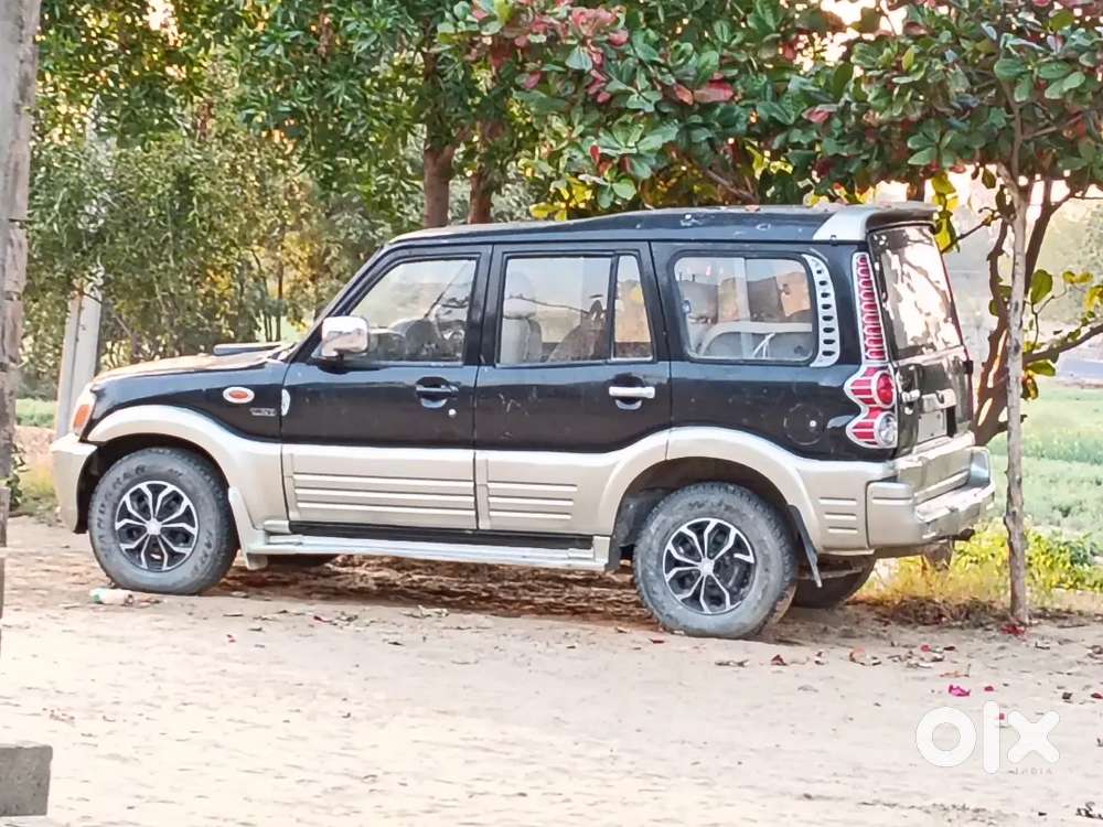 Mahindra Scorpio 2003 Diesel 200000 Km Driven