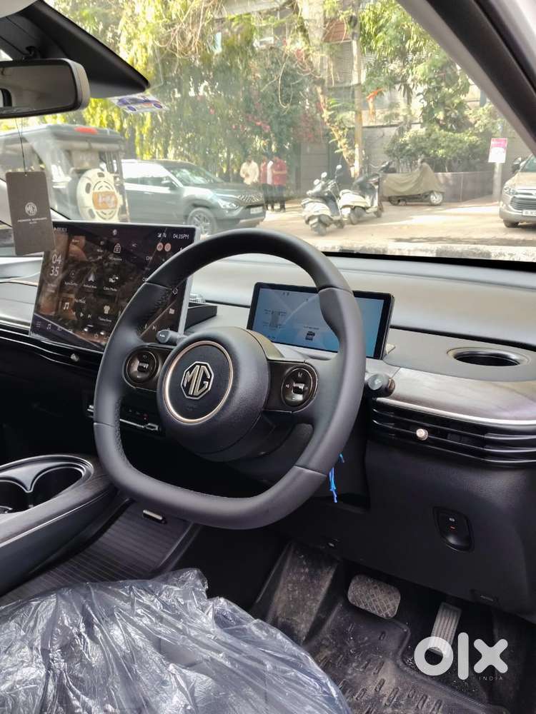 Mg Windsor Ev Essence, 2024, Electric