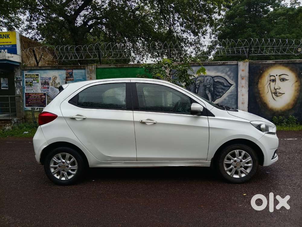 Tata Tiago 1.2 Revotron Xza, 2017, Petrol