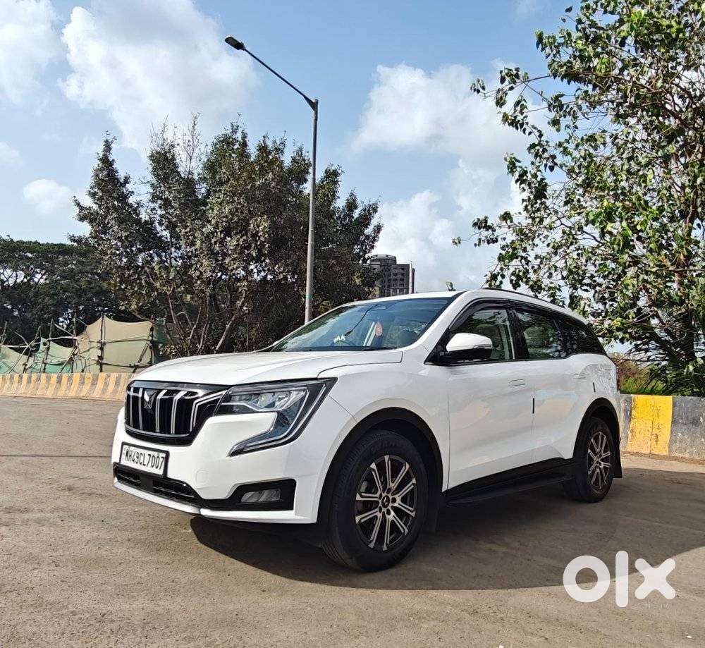 Mahindra Xuv700 2.0 Ax 7 Petrol At Str, 2025, Petrol