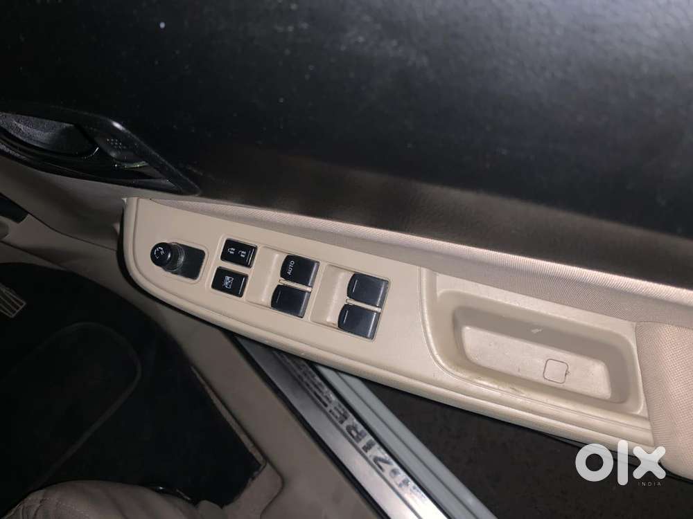 Maruti Suzuki Swift Dzire 1.3 Vxi, 2018, Petrol