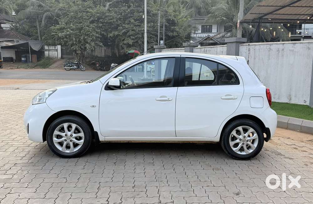 Nissan Micra Xv Cvt, 2017, Petrol