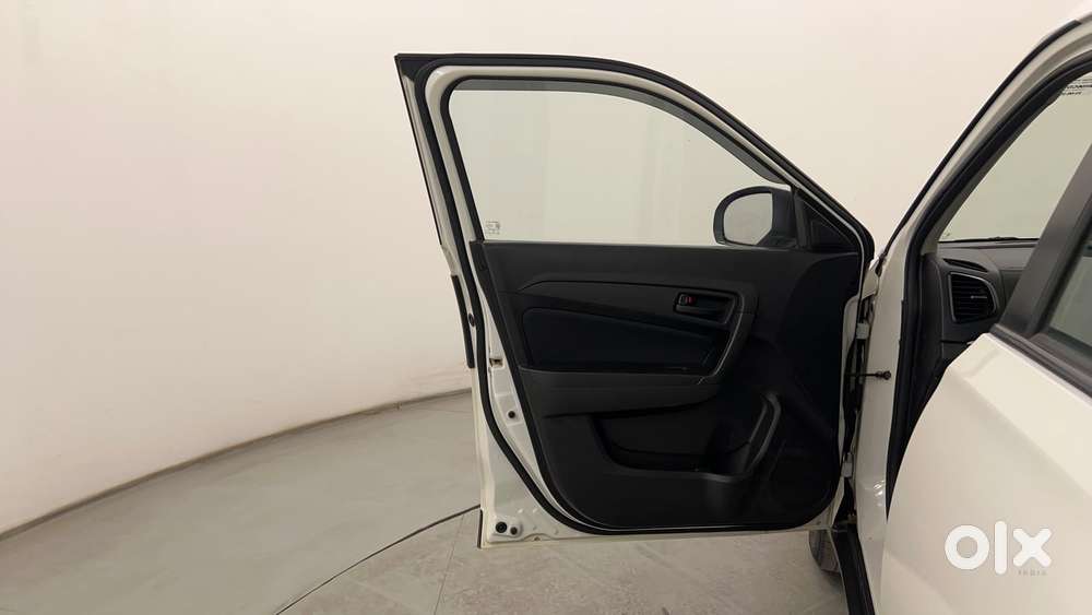 Maruti Suzuki Vitara Brezza 1.5 Vxi At, 2022, Petrol