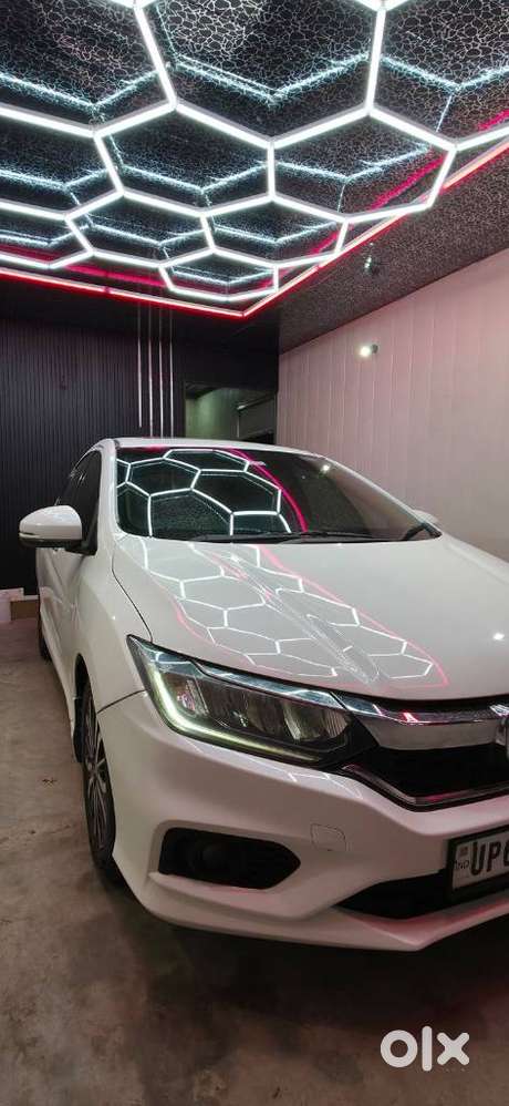 Honda City V Mt Sunroof, 2017, Diesel