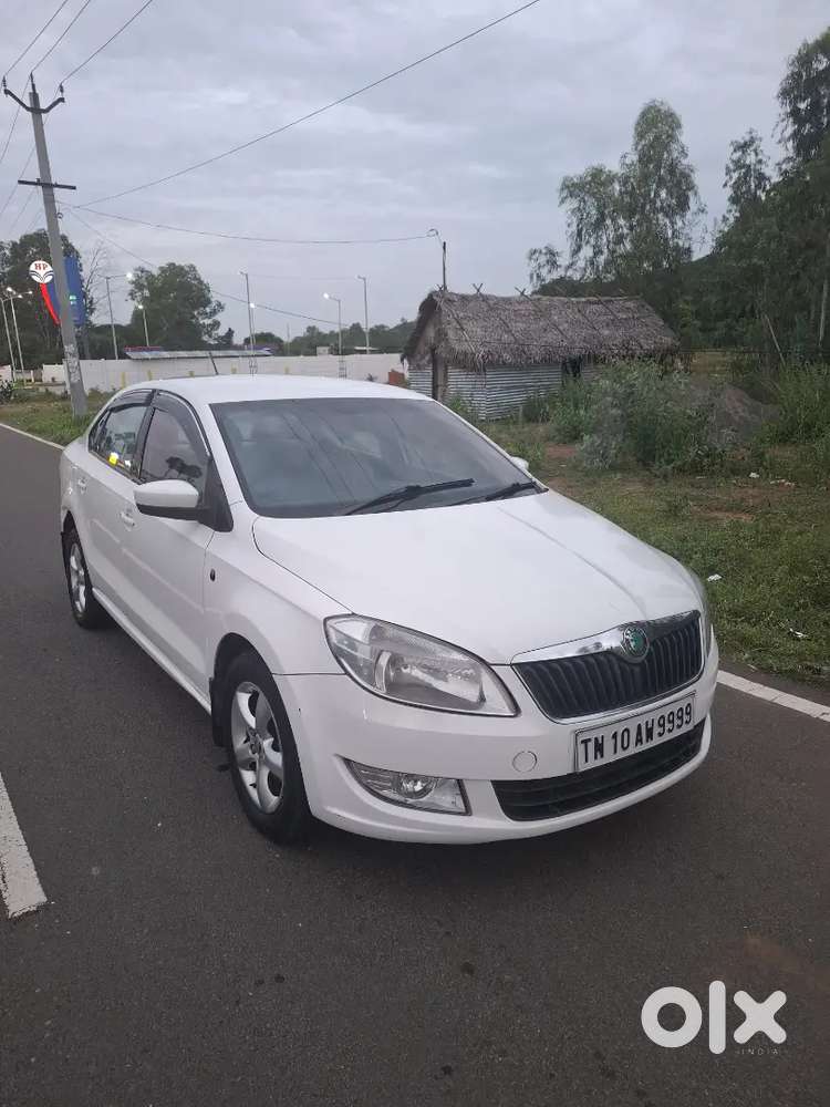 Skoda Rapid 1.6 Elegance 2013