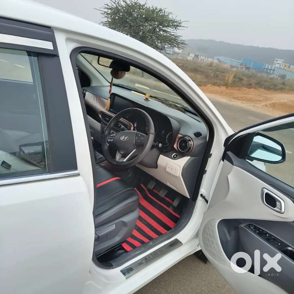 Hyundai Aura 2024 Cng & Hybrids Well Maintained