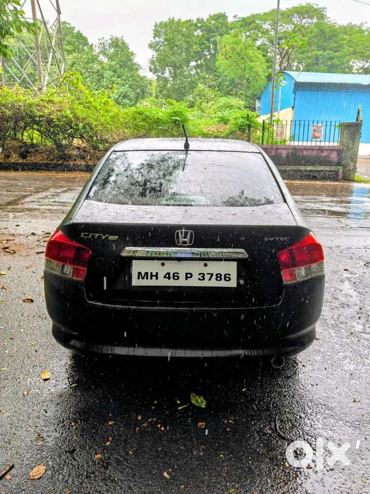Honda City V At 2011
