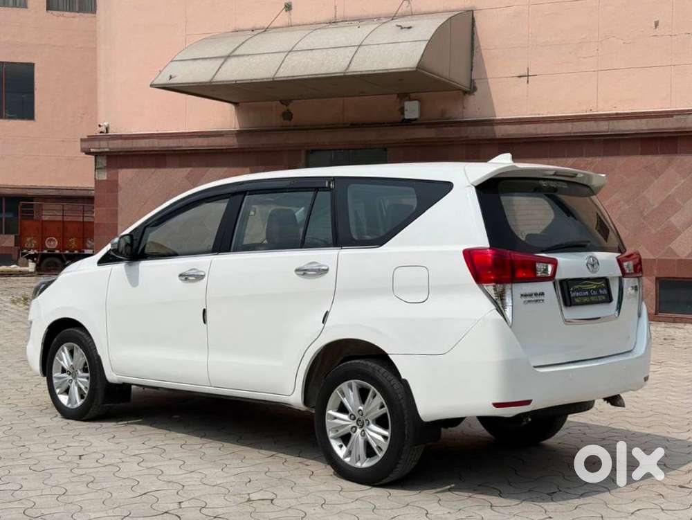 Toyota Innova Crysta 2.4 Zx Mt, 2017, Diesel