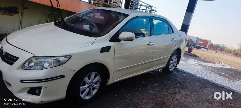 Toyota Corolla Altis 2010
