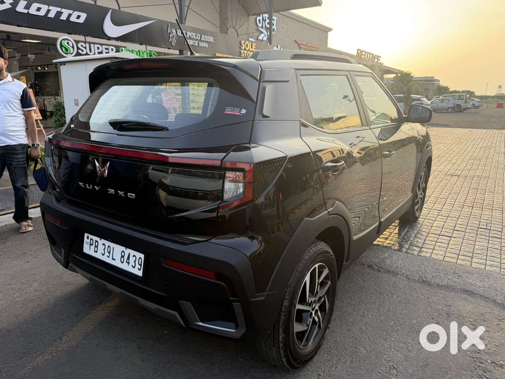 Mahindra Xuv 3xo Ax5 1.5 Diesel Autoshift Plus, 2024, Diesel
