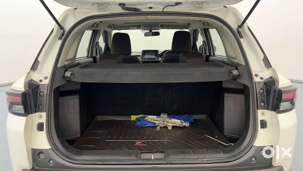 Maruti Suzuki Vitara Brezza 1.5 Lxi, 2023, Petrol