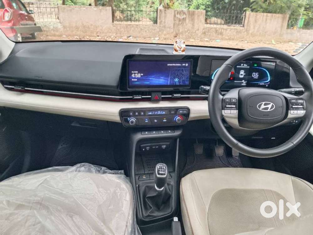 Hyundai Verna 1.5 Sx (o) Ivt, 2025, Petrol