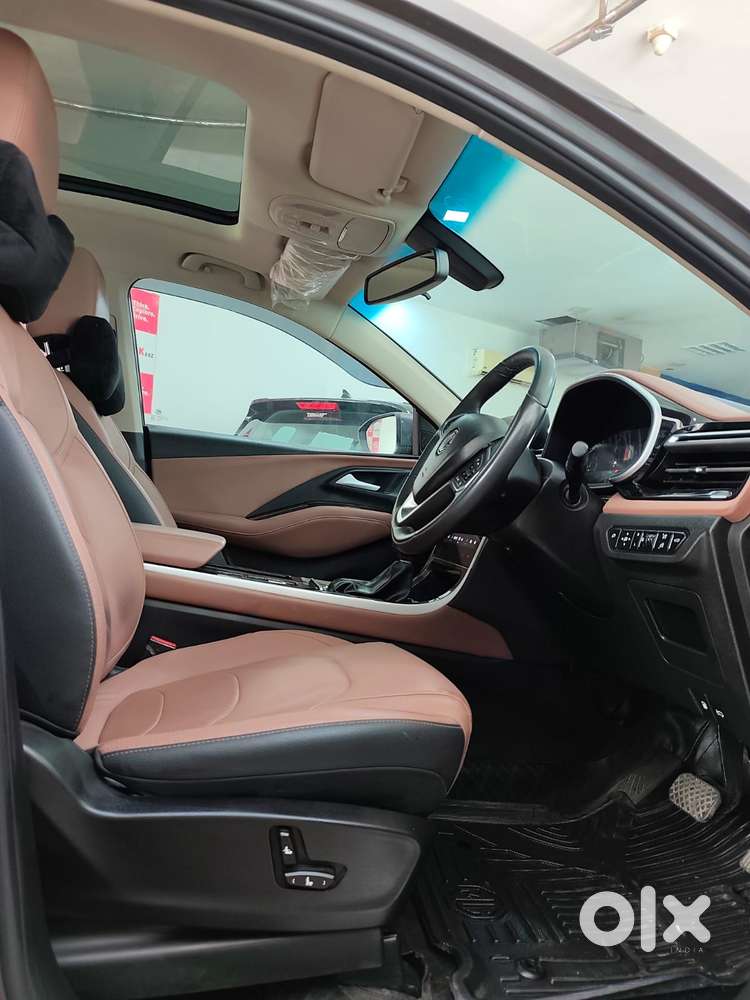 Mg Hector Plus Sharp Pro 1.5 Turbo Petrol Cvt 7 Str, 2024, Petrol