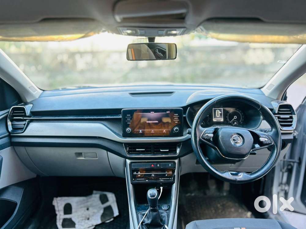 Skoda Kushaq 1.0 Tsi Ambition, 2023, Petrol