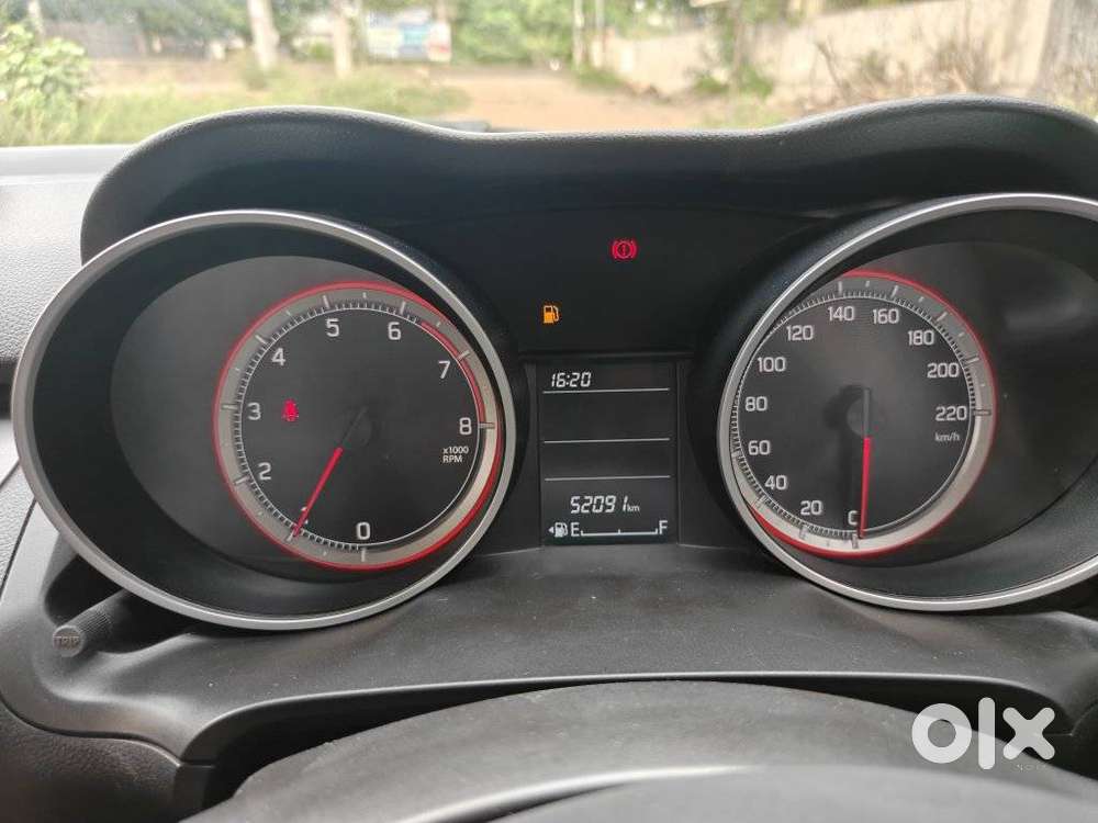 Maruti Suzuki Swift Vxi Optional, 2023, Petrol