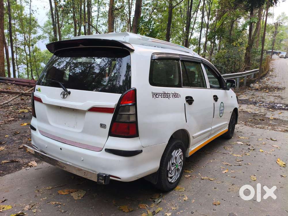 Toyota Innova 2.5 G (diesel) 8 Seater, 2014, Diesel