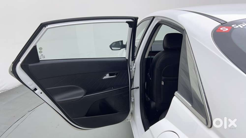 Hyundai Verna 1.5 Sx Turbo Petrol Dct, 2023, Petrol