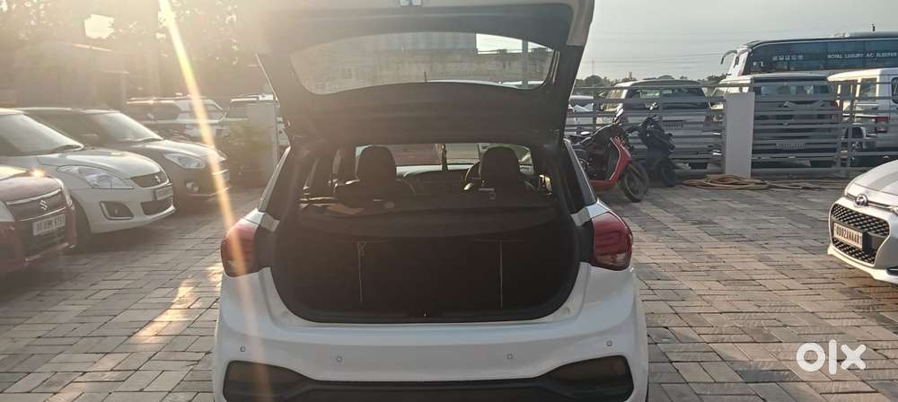 Hyundai I20 Petrol Asta Dual Tone, 2018, Petrol
