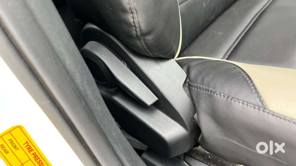 Tata Altroz 1.2 Xe Plus Petrol, 2022, Petrol