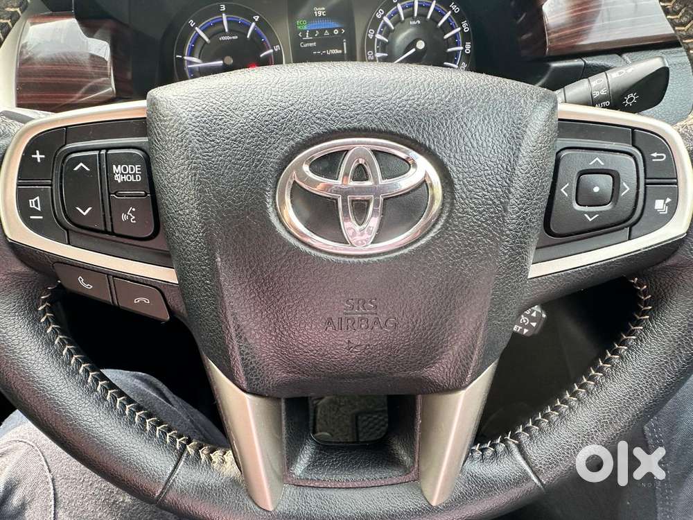 Toyota Innova Crysta 2.8z Automatic, 2021, Diesel