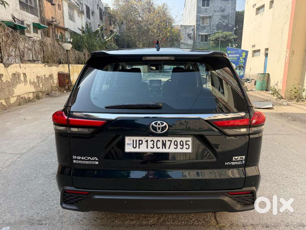 Toyota Innova Hycross 2.0 Vx Hybrid 7 Str, 2025, Petrol