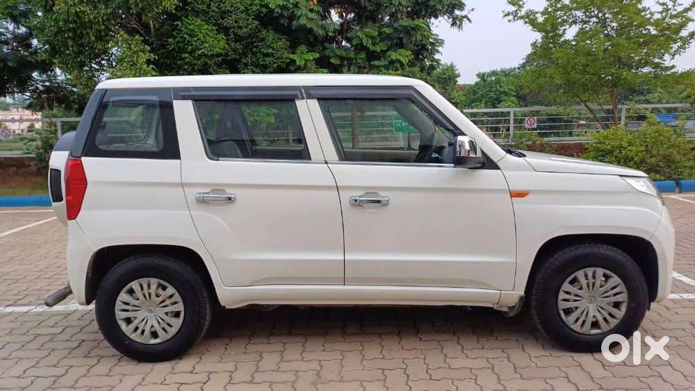 Mahindra Tuv 300 T4 Plus, 2018, Diesel