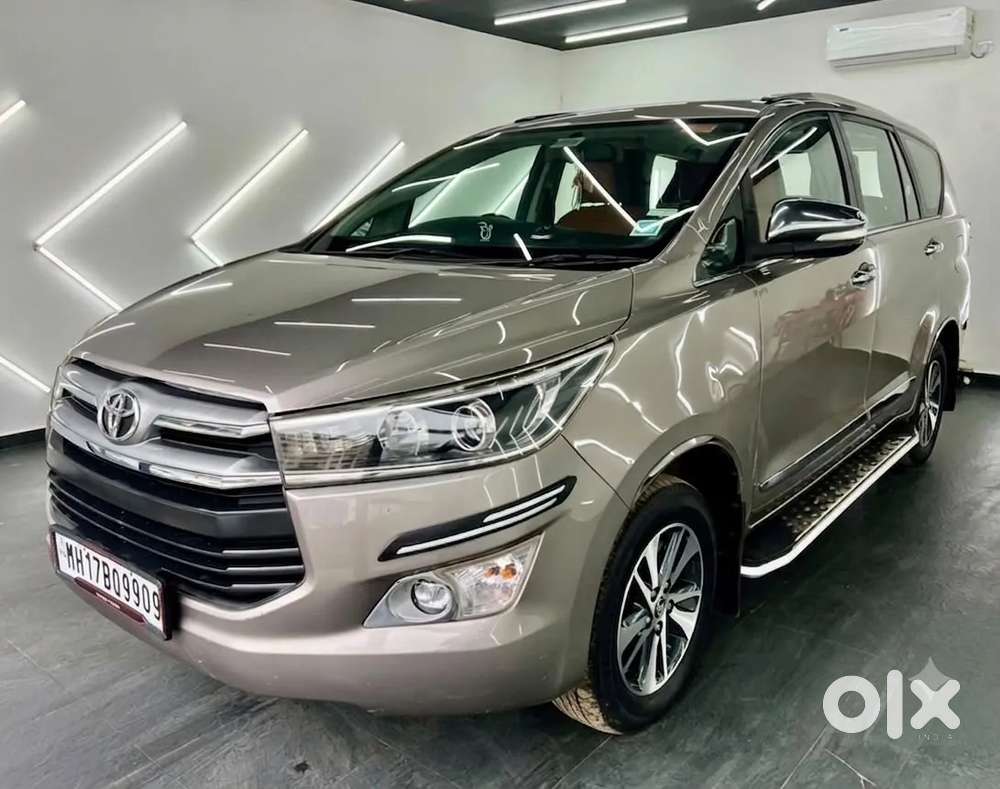 Toyota Innova Crysta 2.4 V 7 Str, 2016, Diesel