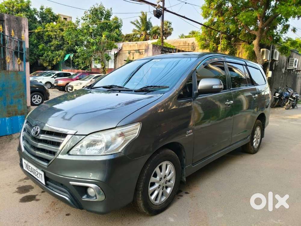 Toyota Innova 2.5 V 8 Str, 2014, Diesel