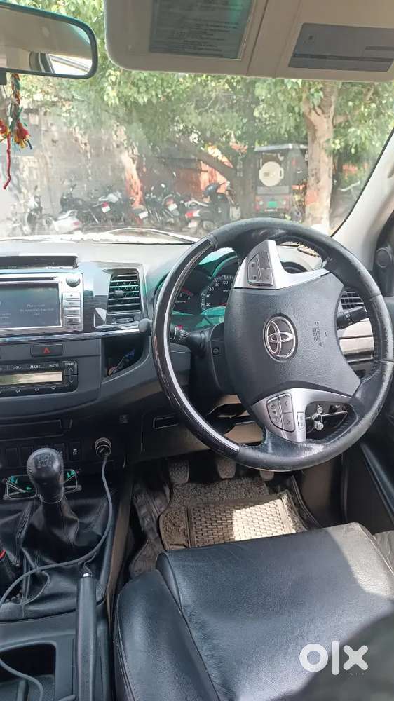 Toyota Fortuner 2015 Diesel 176000 Km Driven