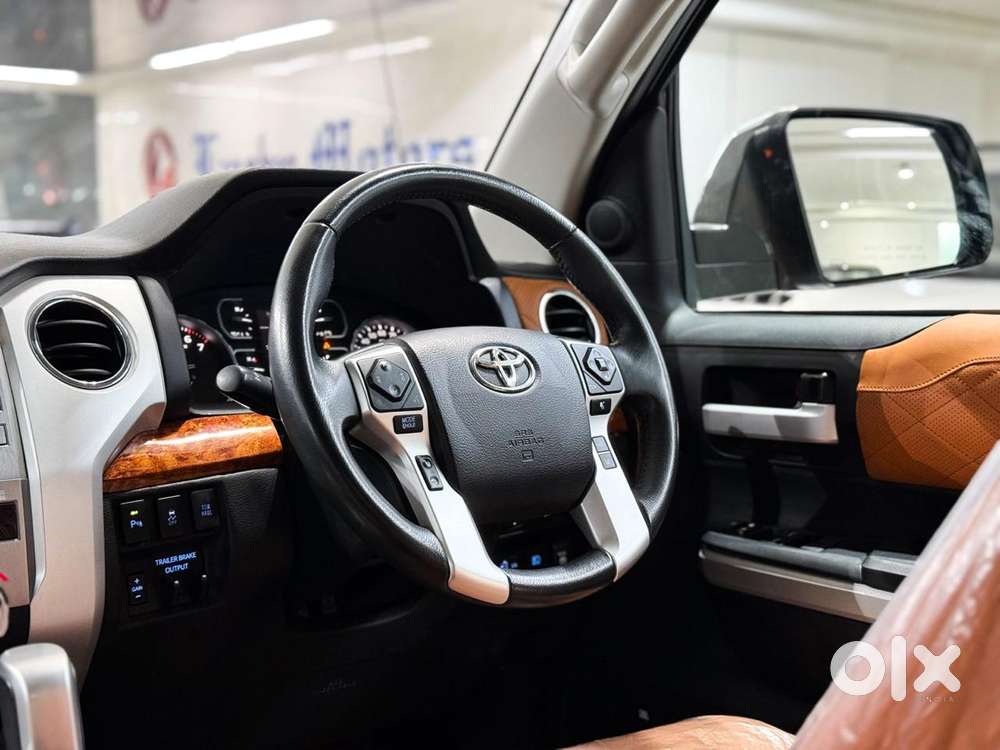 Toyota Tundra Twin Cabin, 2022, Petrol