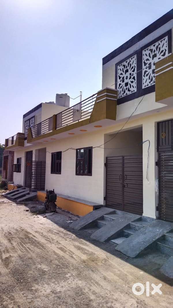 Plots And Independent House