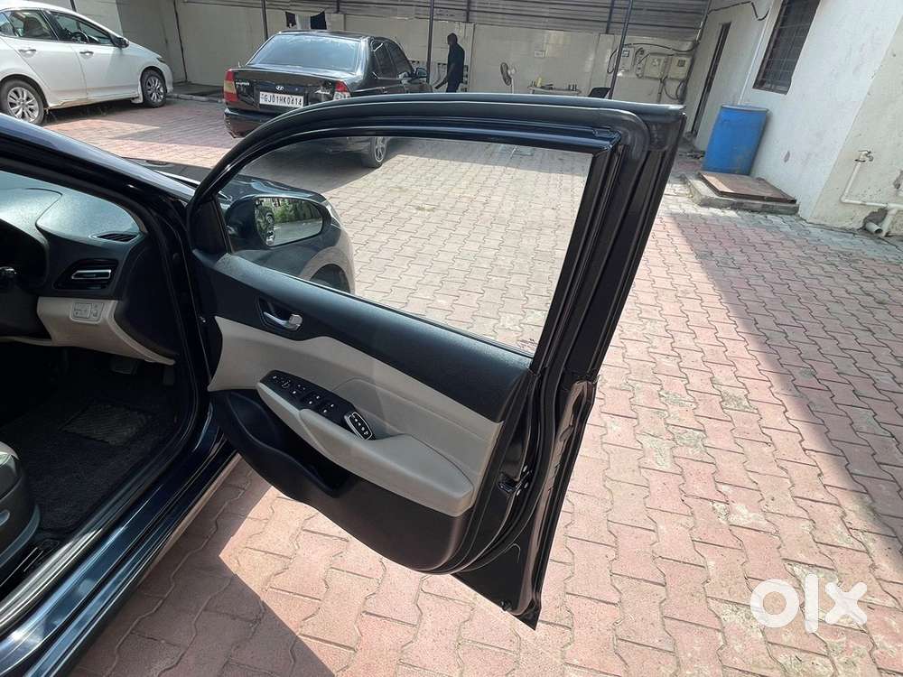 Hyundai Verna Petrol 2021