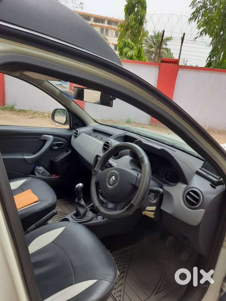 Personal Owner Driven 2013 Petrol Duster Tax Paid Till 2028 For Sell