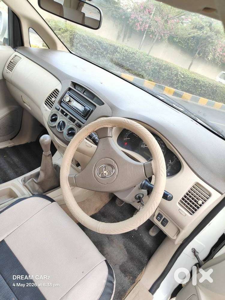 Toyota Innova 2009-2011 2.0 G4 Petrol 8-seater, 2007, Petrol