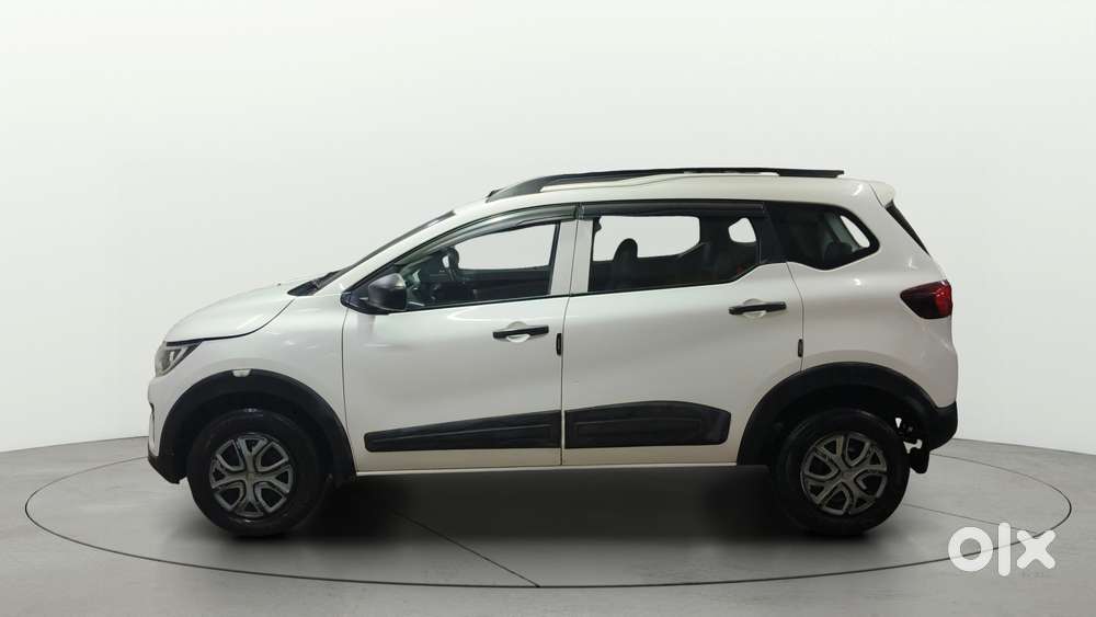 Renault Triber 1.0 Rxe, 2020, Petrol